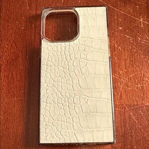 Luxurious Cream Crocodile Pattern Phone Case